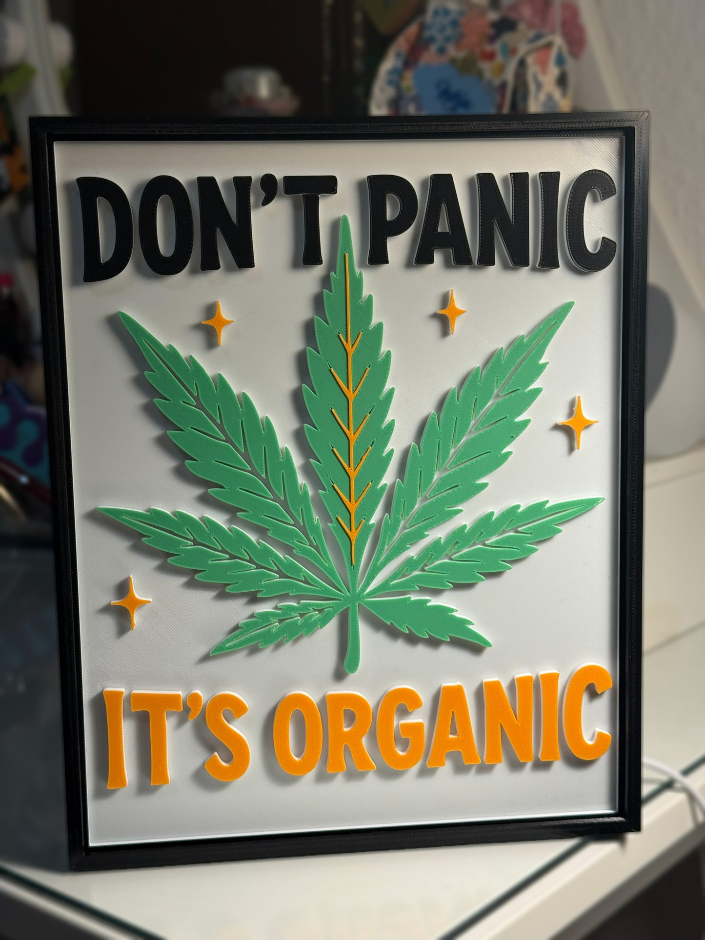 LED Lichtbox – “DON’T Panic, IT’S Organic” | 3D Cannabis Wanddeko | Weed Geschenk | Stoner Dekoration | 3D Druck Schild | Chill Room Decor